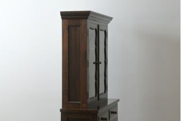 中古　美品　松本民芸家具　#58型　お洒落な扉のデザインが印象的な食器棚(カップボード、収納棚、戸棚)(定価約55万円)(R-064191)