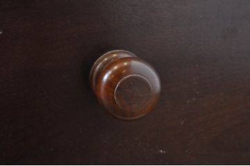 中古　美品　松本民芸家具　天板リメイク　和・洋どちらにも取り入れやすい!シックな佇まいが魅力のローチェスト(ローボード、サイドチェスト、引き出し、衣装タンス、テレビ台)(R-064198)