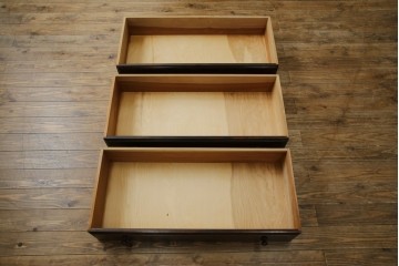 中古　美品　松本民芸家具　深い色合いがシックな雰囲気を醸し出すチェスト　(R-064199)