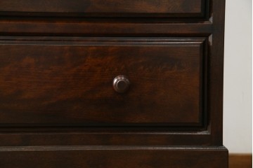 中古　美品　松本民芸家具　深い色合いがシックな雰囲気を醸し出すチェスト　(R-064199)