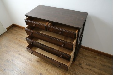 中古　美品　松本民芸家具　深い色合いがシックな雰囲気を醸し出すチェスト　(R-064199)