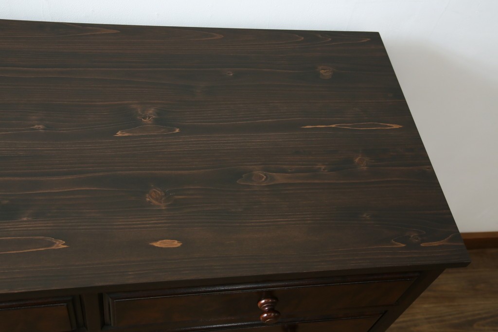 中古　美品　松本民芸家具　深い色合いがシックな雰囲気を醸し出すチェスト　(R-064199)