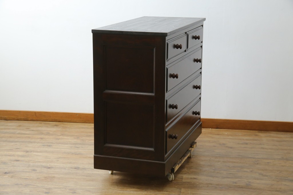 中古　美品　松本民芸家具　深い色合いがシックな雰囲気を醸し出すチェスト　(R-064199)