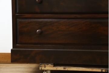 中古　美品　松本民芸家具　深い色合いがシックな雰囲気を醸し出すチェスト　(R-064199)