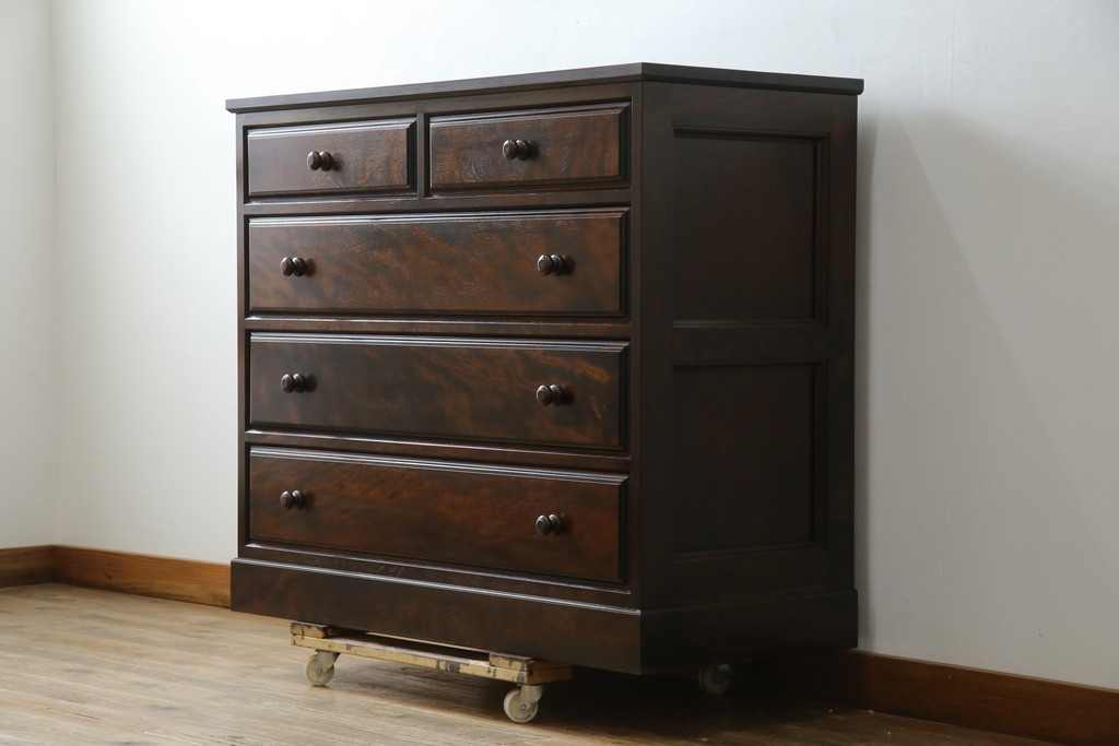 中古　美品　松本民芸家具　深い色合いがシックな雰囲気を醸し出すチェスト　(R-064199)