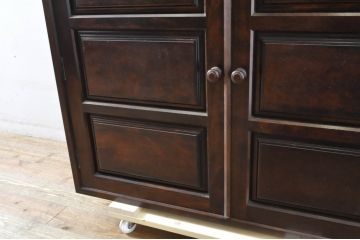 中古　美品　松本民芸家具　脚(台輪)付きリメイク　直線的なデザインがシックな印象の和タンス(収納棚、着物箪笥、戸棚、引き出し、衣装盆)(R-064200)