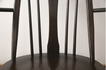 イギリスビンテージ　ERCOL(アーコール)　エルム材　透かし彫りの意匠が美しいスワンロッキングチェア(揺り椅子、イス、板座チェア、アームチェア、ヴィンテージ)(R-064209)
