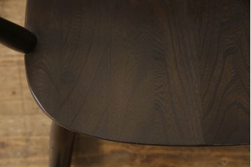 イギリスビンテージ　ERCOL(アーコール)　エルム材　透かし彫りの意匠が美しいスワンロッキングチェア(揺り椅子、イス、板座チェア、アームチェア、ヴィンテージ)(R-064209)