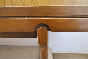 イギリスビンテージ　チーク材　ビューティリティ(Beautility)　北欧デザインでスタイリッシュなサイドボード(リビングボード、テレビ台、テレビボード、サイドキャビネット、収納棚、戸棚、ヴィンテージ)(R-064210)