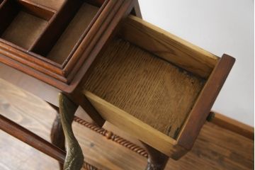 中古　美品　高級品　JONATHAN CHARLES(ジョナサンチャールズ)　マホガニー材　クラシカルな佇まいが印象的なバレットスタンド(ハンガースタンド、ハンガーラック、スーツスタンド、コートスタンド、ジュエリーケース付き、アンティーク風)(R-064211)
