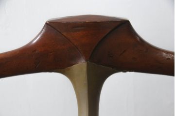 中古　美品　高級品　JONATHAN CHARLES(ジョナサンチャールズ)　マホガニー材　クラシカルな佇まいが印象的なバレットスタンド(ハンガースタンド、ハンガーラック、スーツスタンド、コートスタンド、ジュエリーケース付き、アンティーク風)(R-064211)
