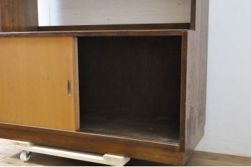和製アンティーク　レトロデザイン　ナラ(楢)材　どこか懐かしさを感じるレトロな本棚(収納棚、戸棚、オープンラック、ブックシェルフ、飾り棚、陳列棚)(R-064212)
