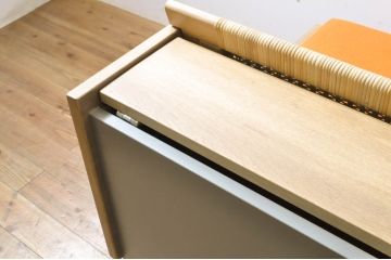 北欧ビンテージ　美品　オーク材　Hans J Wegner(ハンス・J・ウェグナー)　GETAMA (ゲタマ)　GE258　籐張りが珍しい!優しい色合いのデイベッド(ソファベッド、3人掛けソファ、トリプルソファ、3P、ヴィンテージ)(R-064213)