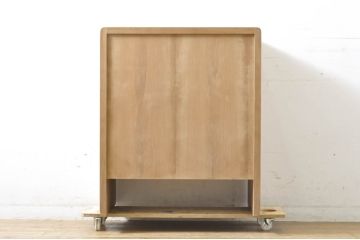 デンマークビンテージ　高級品　ニールス・バッハ社製(Niels Bach Mbelfabrik)　温かみのある木の風合いがナチュラルインテリアにマッチするチェスト(サイドチェスト、引き出し、ヴィンテージ、北欧、チーク無垢材)(R-064214)