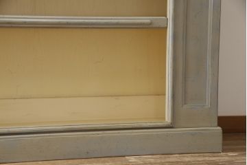 フランスビンテージ　高級品　アンティーク調　エレガントな意匠が目を惹く造りがしっかりとした特大飾り棚(商品陳列棚、収納棚、店舗什器、引き出し付き棚板、ヴィンテージ)(R-064215)