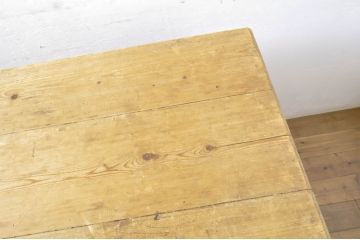 フランスアンティーク　オールドパイン材　ナチュラルインテリアにおすすめ!明るい木色があたたかみを感じるフレンチテーブル(ダイニングテーブル、4人掛け、6人掛け、作業台、食卓)(R-064216)