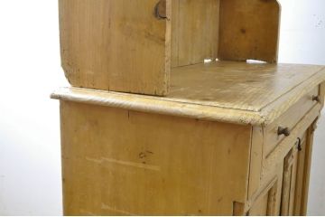 フランスアンティーク　オールドパイン材　見せる収納を楽しめるカップボード(食器棚、戸棚、収納棚、飾り棚、キャビネット)(R-064219)