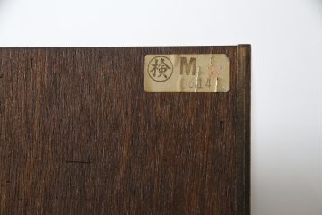 中古　三越家具(現カントリーハウス)　Brugge(ブルージュ)　ステンドグラスが上品な雰囲気を醸し出すキャビネット(収納棚、戸棚、飾り棚、本箱、ブックケース)(R-064227)