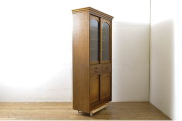 中古　三越家具(現カントリーハウス)　Brugge(ブルージュ)　クラシカルな雰囲気が魅力のキャビネット(食器棚、収納棚、戸棚、飾り棚)(R-064228)