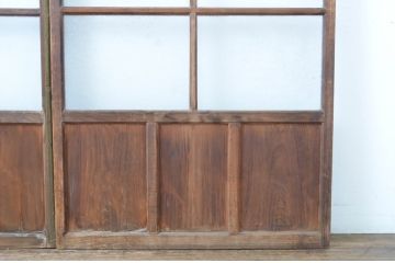 アンティーク建具　ダイヤガラス入り　レトロな雰囲気漂うガラス戸2枚セット(引き戸)(R-064247)