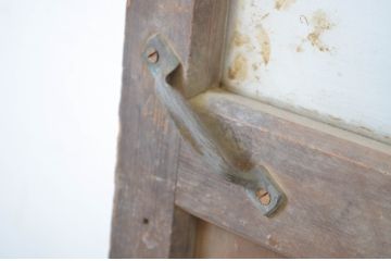 アンティーク建具　縦桟リメイク!!　レトロな空間づくりにおすすめのガラス扉1枚(ドア、木製扉)(R-064250)