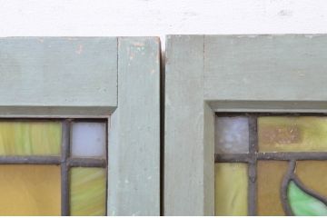 アンティーク建具　大正ロマン　レトロな雰囲気が魅力のステンドグラス窓2枚セット(明り取り、明かり取り)(R-064259)