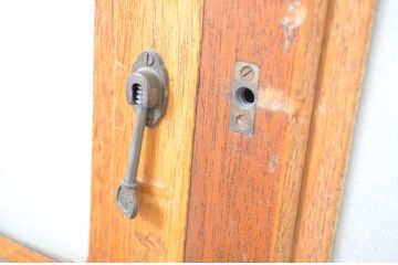 アンティーク建具　シンプルなデザインで取り入れやすいガラス戸4枚セット(引き戸)(R-064265)