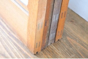 アンティーク建具　シンプルなデザインで取り入れやすいガラス戸4枚セット(引き戸)(R-064266)