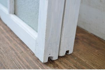 アンティーク建具　ペイント仕上げ限定　ホワイトカラーが爽やかなガラス窓2枚セット(ガラス戸、引き戸)(R-064269)