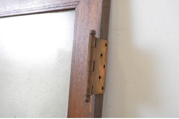 アンティーク建具　腰板欅(ケヤキ)材　繊細なデザインが施されたプレスガラス入りドア1枚(扉、木製ドア)(R-064270)
