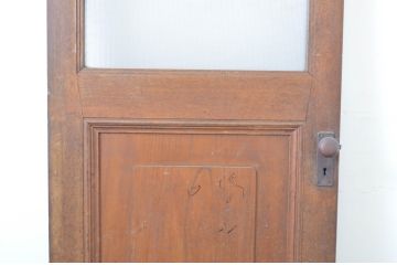 アンティーク建具　腰板欅(ケヤキ)材　繊細なデザインが施されたプレスガラス入りドア1枚(扉、木製ドア)(R-064270)