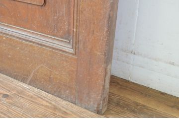 アンティーク建具　腰板欅(ケヤキ)材　繊細なデザインが施されたプレスガラス入りドア1枚(扉、木製ドア)(R-064270)