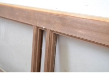 中古　ノスタルジックな雰囲気を醸し出す数寄屋のガラス欄間2枚セット(明り取り、明かり取り)(R-064272)