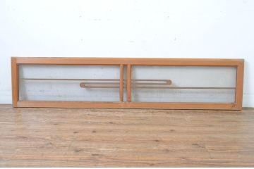 中古　シンプルながらも上品な佇まいが魅力的な数寄屋の欄間1枚(明かり取り、明り取り)(R-064274)