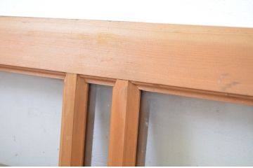 中古　シンプルながらも上品な佇まいが魅力的な数寄屋の欄間1枚(明かり取り、明り取り)(R-064274)