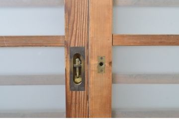 アンティーク建具　厚手の枠が上質な横桟ガラス戸2枚セット(ガラス舞良戸、引き戸)(R-064283)
