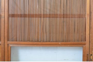 アンティーク建具　高級品　上質な和の空間づくりにおすすめの裏障子付き万本格子戸4枚セット(ガラス帯戸、引き戸)(R-064307)