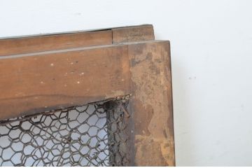 アンティーク建具　希少!!　経年を感じる風合いが魅力的な銅板張りの金網窓1枚(引き戸)(R-064312)