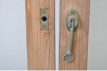 アンティーク建具　銀モールガラス入り!シンプルでどんなお部屋にも合わせやすいガラス窓2枚セット(ガラス戸、引き戸)(R-064319)