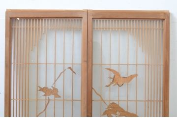 アンティーク建具　両面ガラス　松竹梅・鶴亀の彫刻入りで落ち着いた和の雰囲気を演出するガラス書院戸2枚セット(ガラス窓、引き戸)(R-064328)