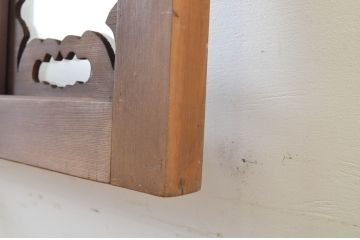 アンティーク建具　ガラス入り　透かし彫りの個性的なデザインが魅力の欄間2枚セット(明かり取り、明り取り)(R-064332)