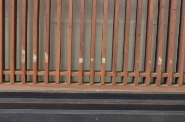 アンティーク建具　整然と並んだ格子が美しい大振りな筬欄間2枚セット(明かり取り、明り取り、オサランマ、おさらんま)(R-064336)