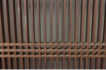 アンティーク建具　整然と並んだ格子が美しい大振りな筬欄間2枚セット(明かり取り、明り取り、オサランマ、おさらんま)(R-064336)