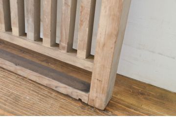 アンティーク建具　経年によって増した味わいが魅力!古いお屋敷の手すり(手摺り、フェンス、柵)(R-064338)