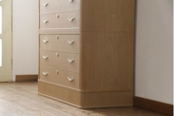 中古　美品　国産　職人手造り　胴丸型で品のある優しい雰囲気が魅力の総桐箪笥(桐たんす、着物箪笥、衣装箪笥、和タンス、引き出し)(R-064349)
