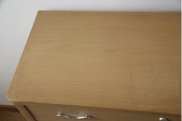 中古　美品　国産　職人手造り　胴丸型で品のある優しい雰囲気が魅力の総桐箪笥(桐たんす、着物箪笥、衣装箪笥、和タンス、引き出し)(R-064349)