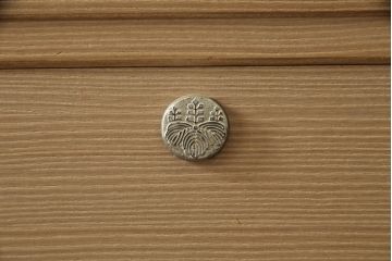 中古　美品　国産　職人手造り　胴丸型で品のある優しい雰囲気が魅力の総桐箪笥(桐たんす、着物箪笥、衣装箪笥、和タンス、引き出し)(R-064349)