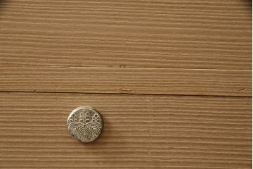 中古　美品　国産　職人手造り　胴丸型で品のある優しい雰囲気が魅力の総桐箪笥(桐たんす、着物箪笥、衣装箪笥、和タンス、引き出し)(R-064349)
