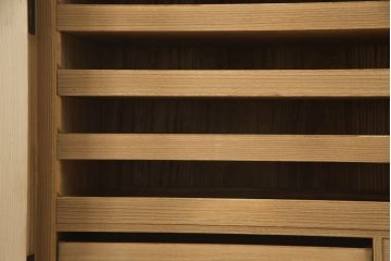 中古　国産　職人手造り　桑材装飾　たっぷりの衣装盆で収納力ばっちりの総桐箪笥(並厚、四方丸、桐たんす、着物箪笥、収納箪笥、和タンス、衣装盆)(定価推定70万円)(R-064351)