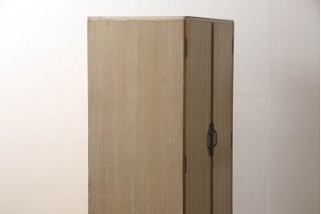 中古　国産　職人手造り　桑材装飾　たっぷりの衣装盆で収納力ばっちりの総桐箪笥(並厚、四方丸、桐たんす、着物箪笥、収納箪笥、和タンス、衣装盆)(定価推定70万円)(R-064351)